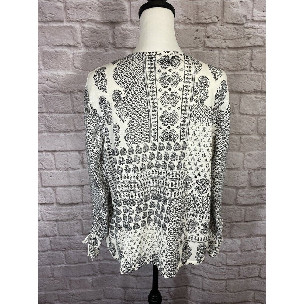 CHICOS Cardigan Sweater 3 XL Black White Handkerchief Print Ruched Sleeve 9424 - Picture 4 of 9